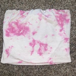 White and pink dye tube top